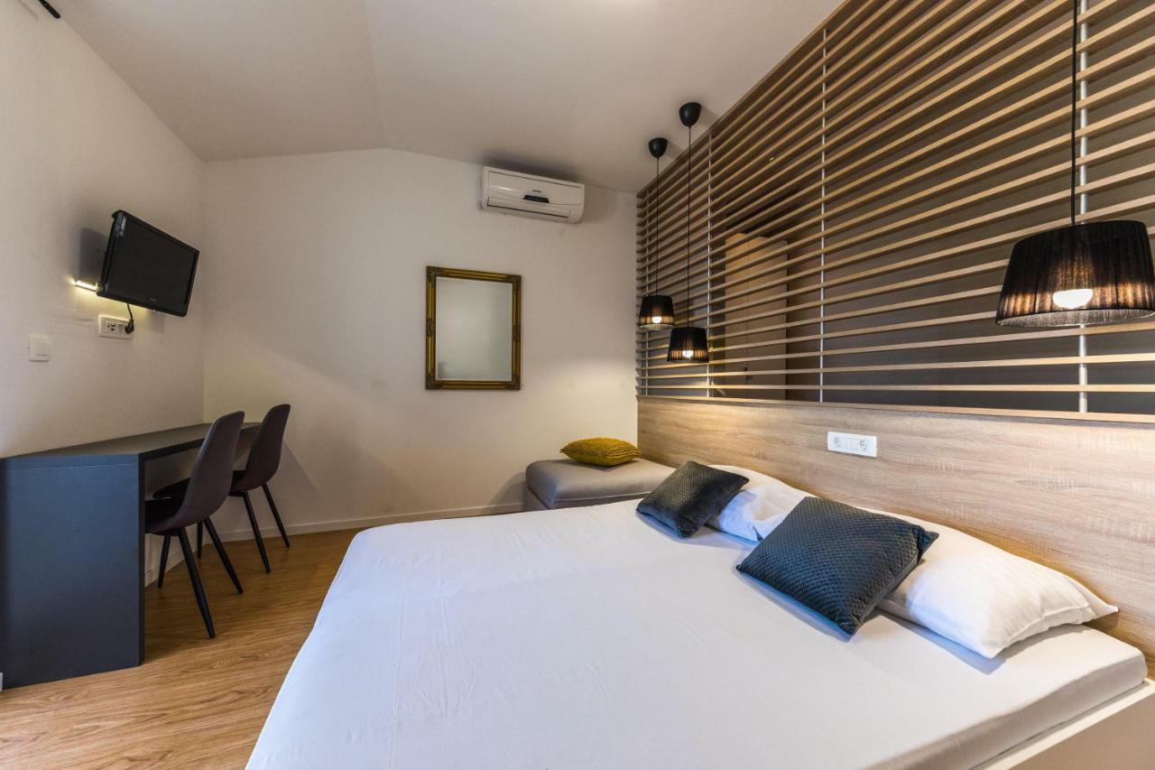 Apartments Gavran 巴什卡沃达 外观 照片