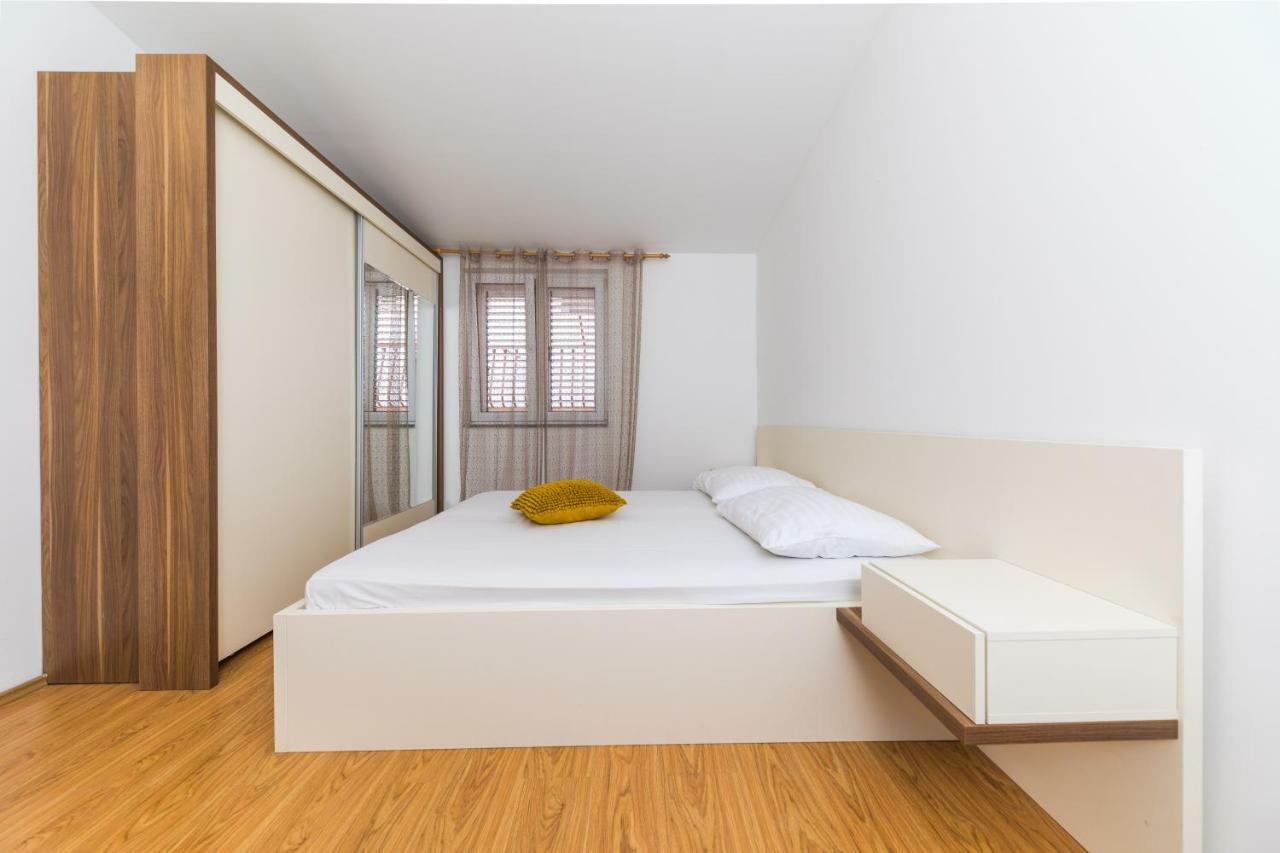 Apartments Gavran 巴什卡沃达 外观 照片